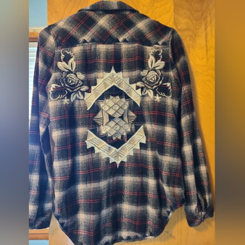 Driftwood Sam black, red and tan plaid flannel, embroidered on the back, Size S